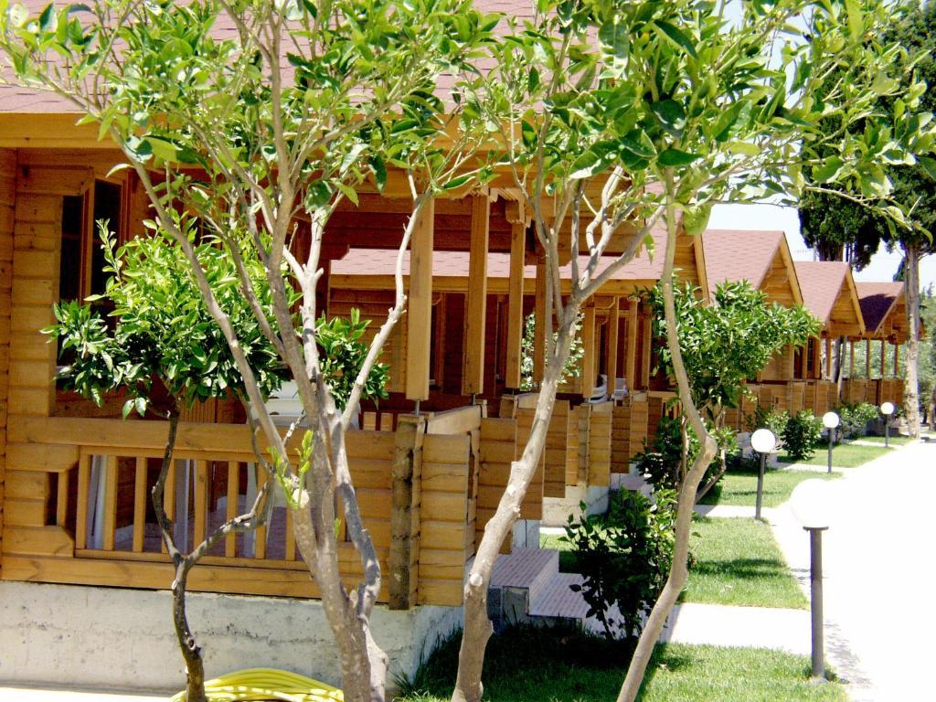 Sandy'S Studios Apartments & Log-Villas Kos Bagian luar foto