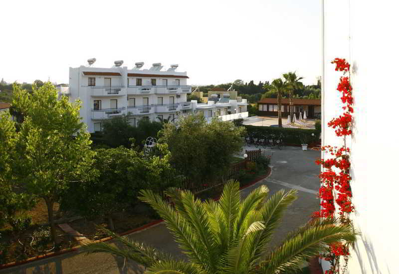 Sandy'S Studios Apartments & Log-Villas Kos Bagian luar foto