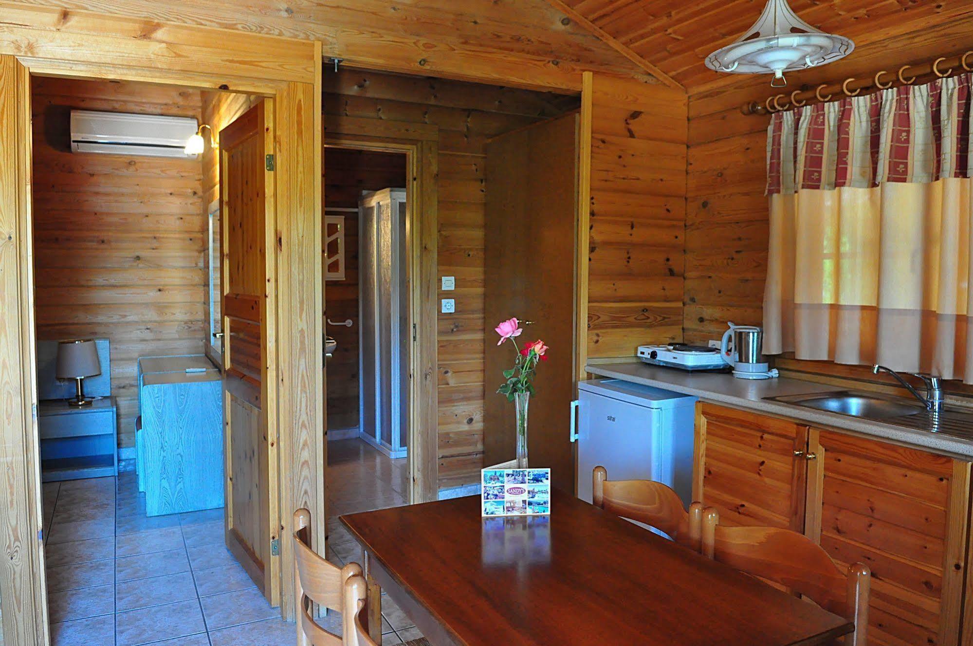 Sandy'S Studios Apartments & Log-Villas Kos Bagian luar foto