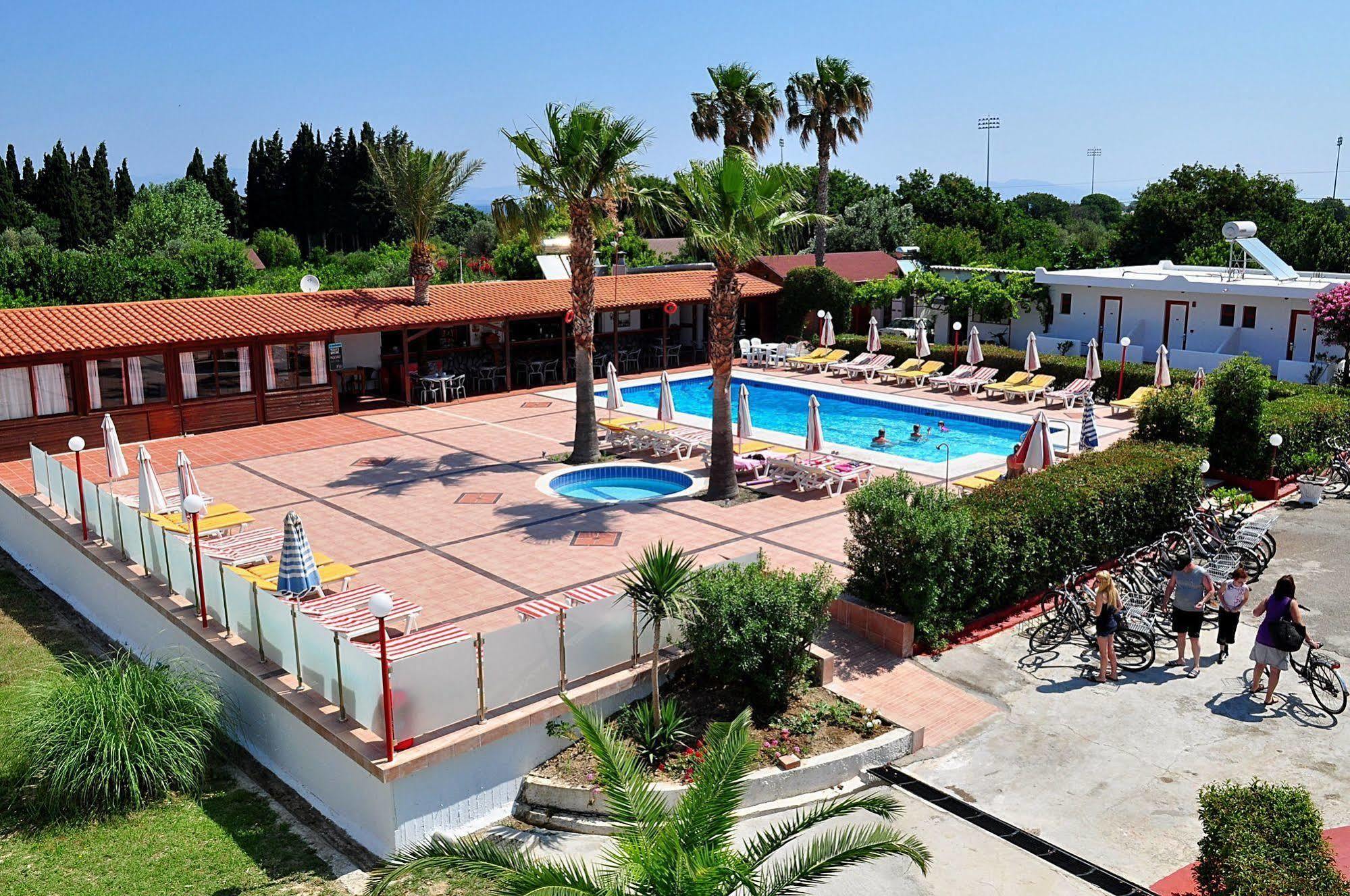 Sandy'S Studios Apartments & Log-Villas Kos Bagian luar foto
