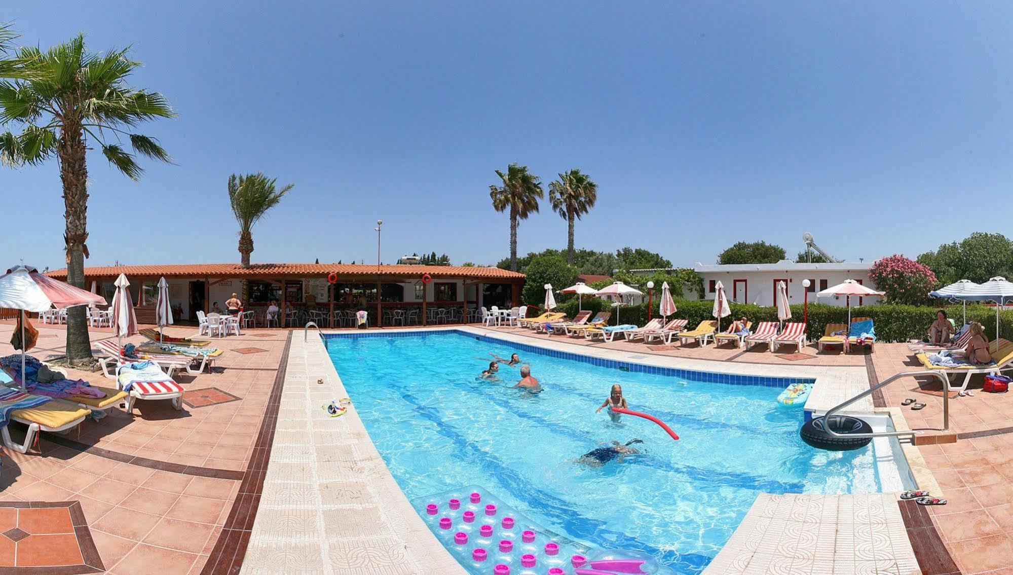 Sandy'S Studios Apartments & Log-Villas Kos Bagian luar foto