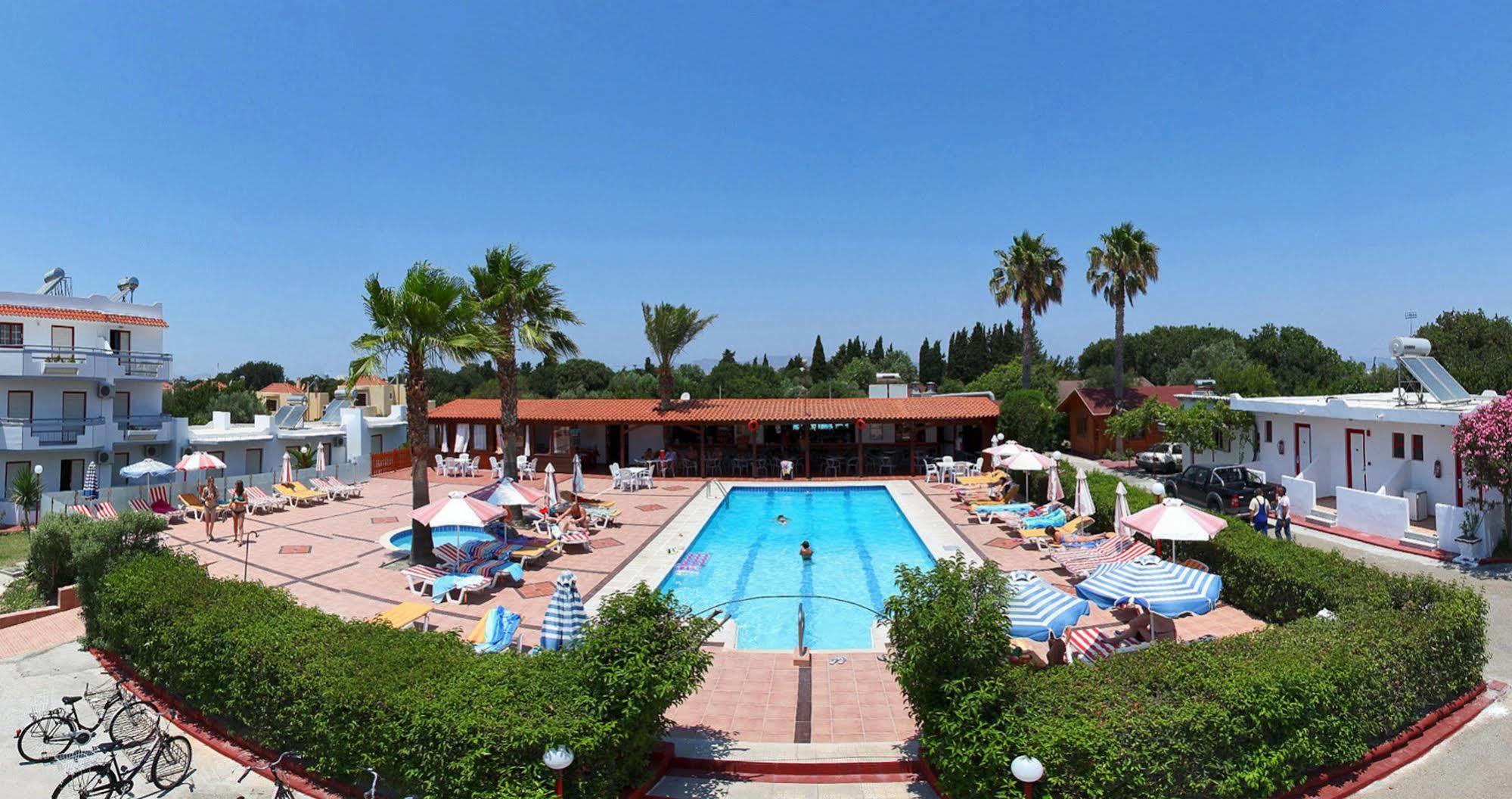 Sandy'S Studios Apartments & Log-Villas Kos Bagian luar foto